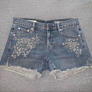 Gap hand stitched flower embroidered denim shorts